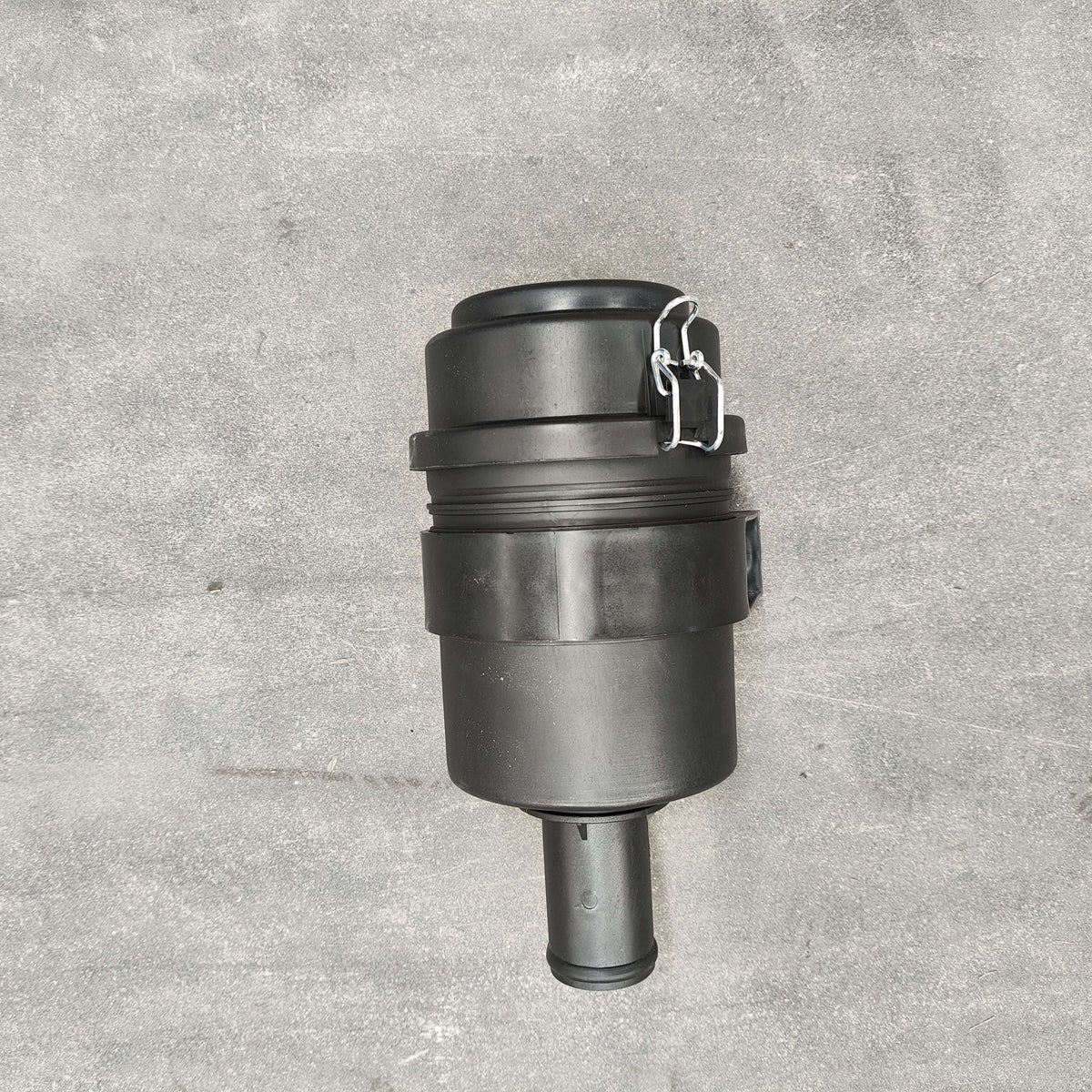 Kubota Air Filter Assembly (with Bracket)